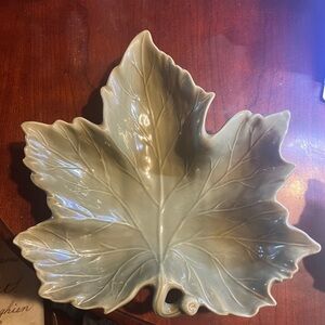 Lily Creak Pottery Maple Leaf-Shaped Ceramic Dish